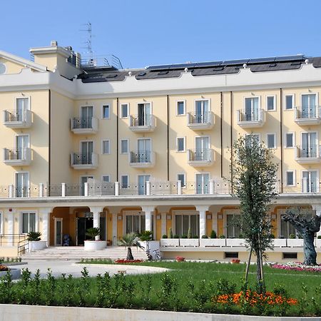 Hotel Concorde Sant'Egidio alla Vibrata Εξωτερικό φωτογραφία