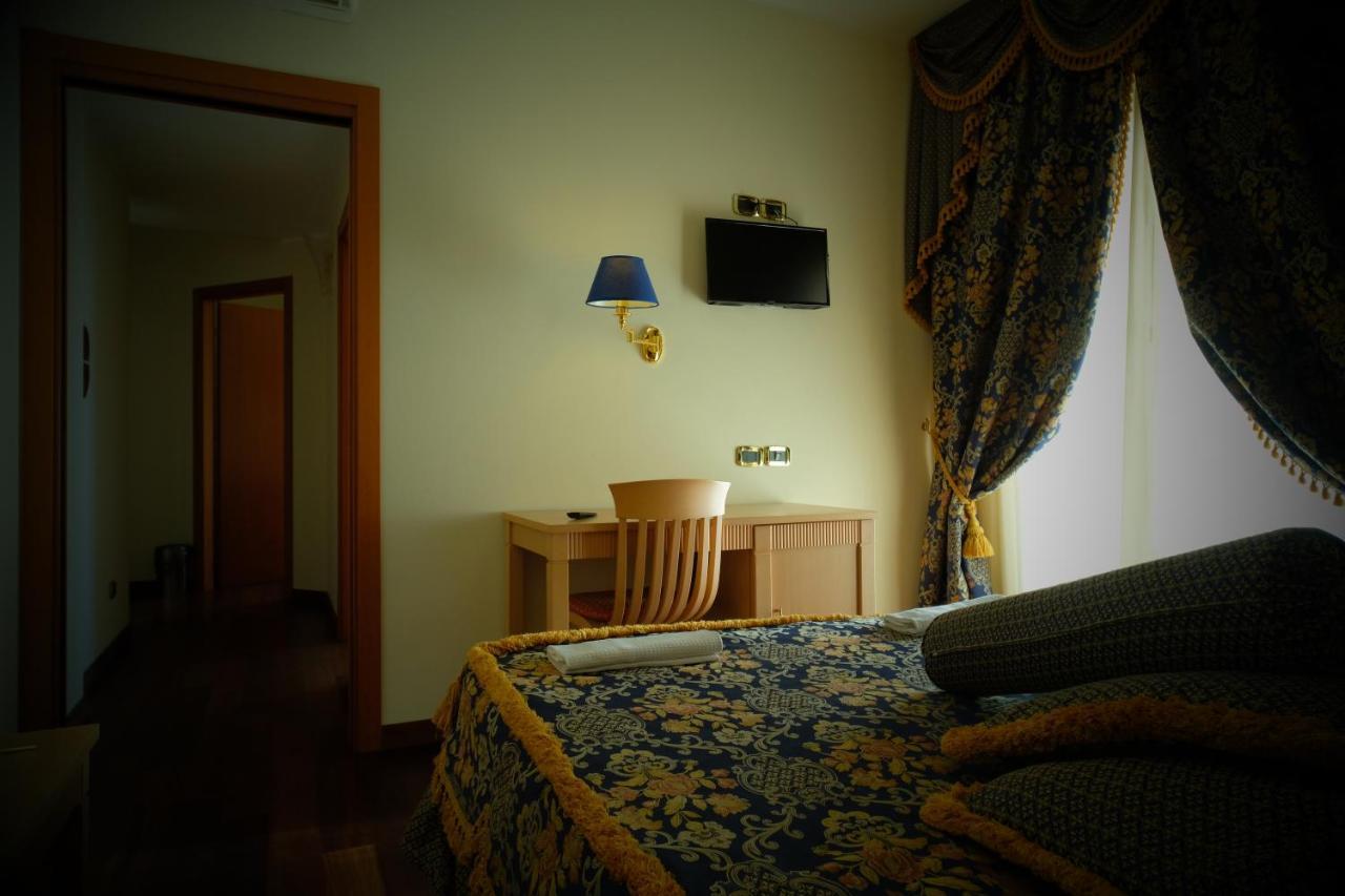 Hotel Concorde Sant'Egidio alla Vibrata Εξωτερικό φωτογραφία