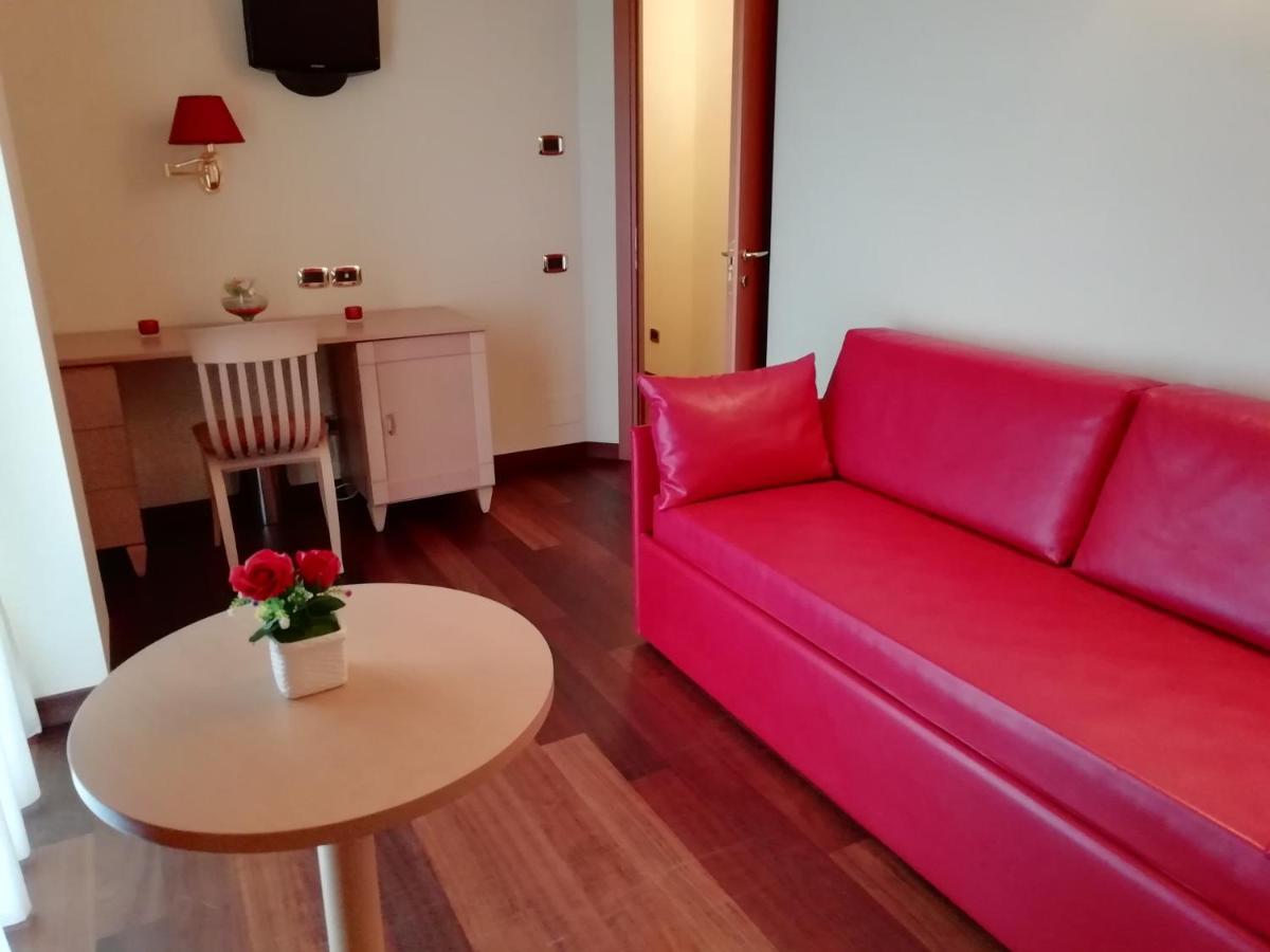 Hotel Concorde Sant'Egidio alla Vibrata Εξωτερικό φωτογραφία