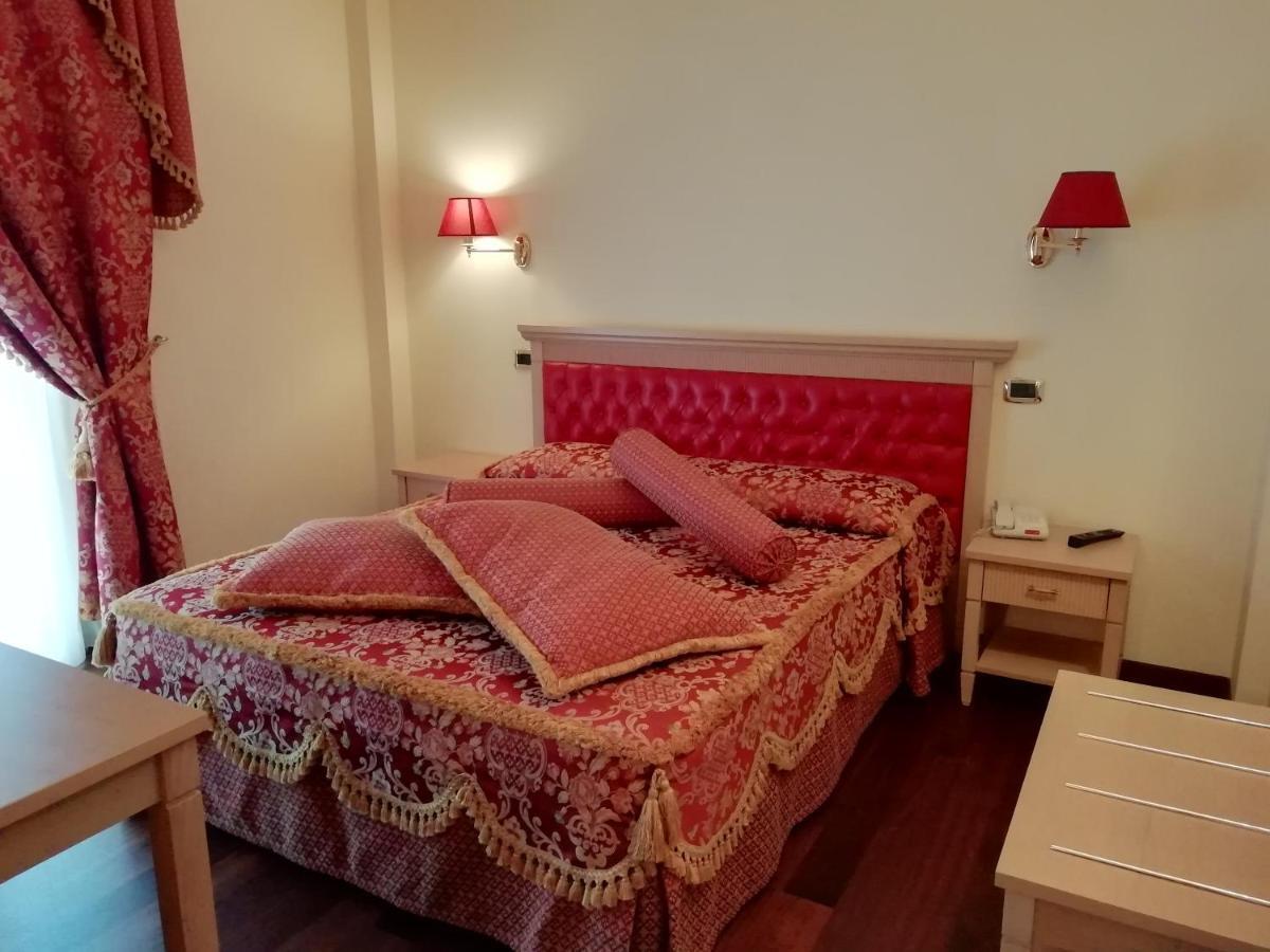 Hotel Concorde Sant'Egidio alla Vibrata Εξωτερικό φωτογραφία