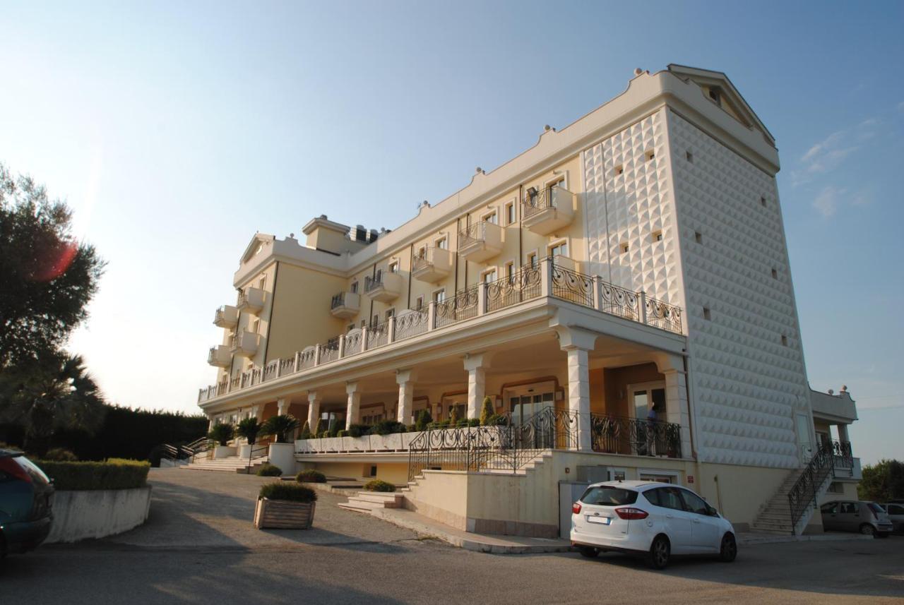 Hotel Concorde Sant'Egidio alla Vibrata Εξωτερικό φωτογραφία